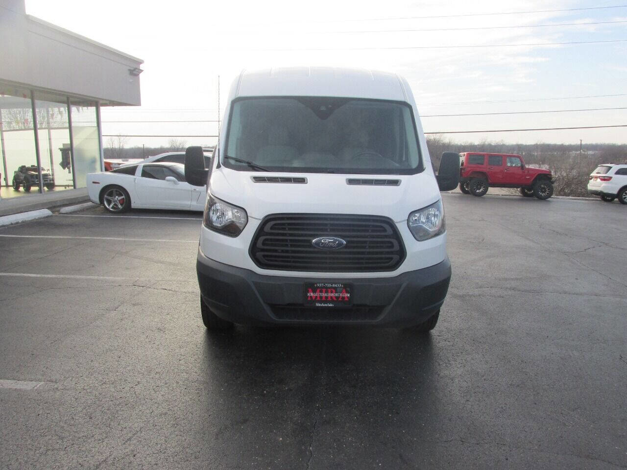 Used 2018 Ford Transit 250 148 Medium Roof image 4