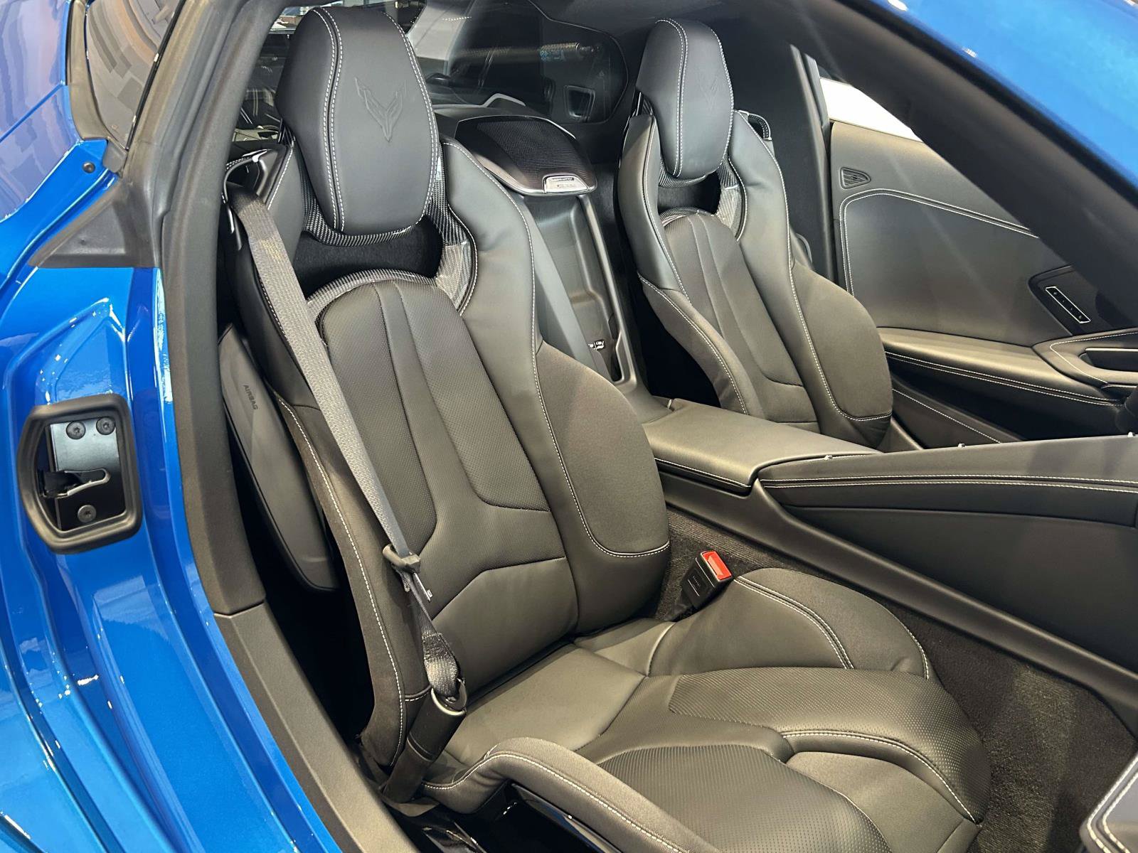 Used 2025 Chevrolet Corvette E-Ray w/ Stealth Interior Trim Package AWD/4WD image 13
