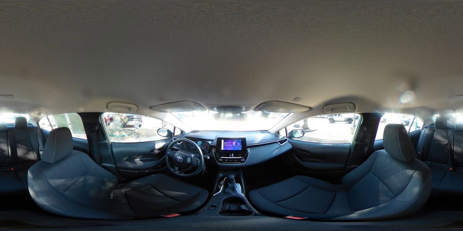 Used 2025 Toyota Corolla LE image 42