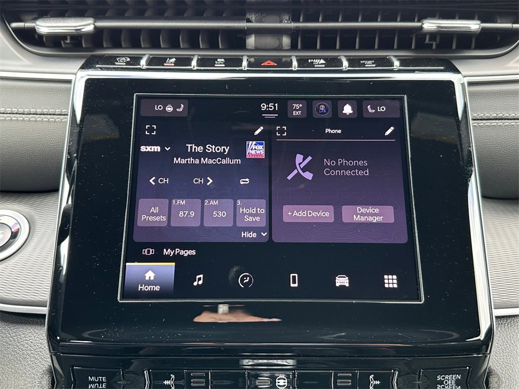 New 2025 Jeep Grand Cherokee Altitude image 18