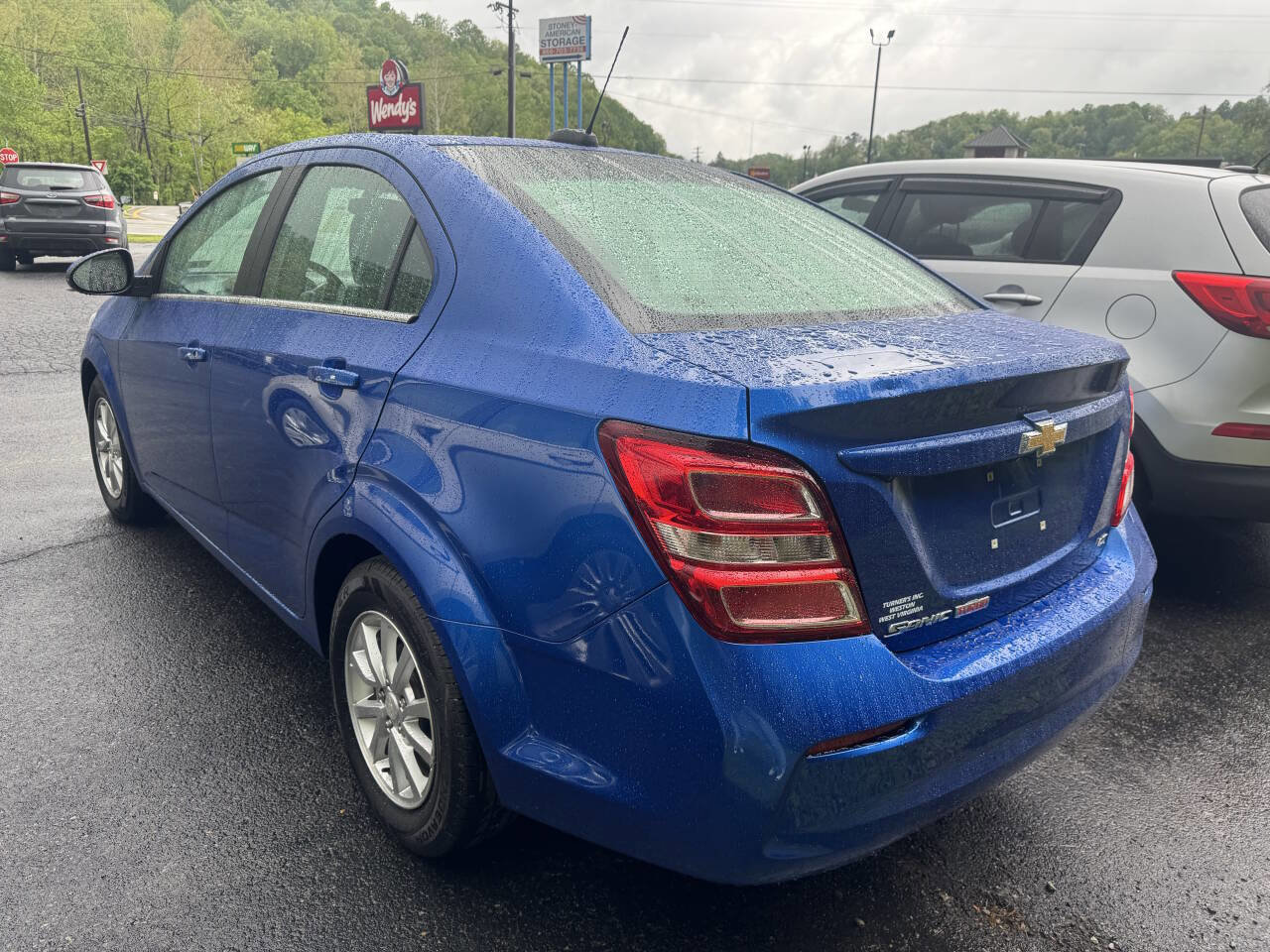 Used 2018 Chevrolet Sonic LT w/ Convenience Package FWD image 4