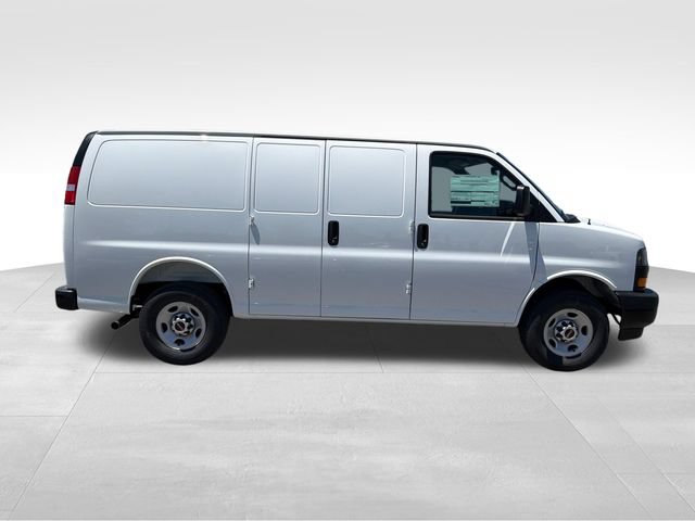 New 2026 GMC Savana 2500 w/ Driver Convenience Package RWD image 8