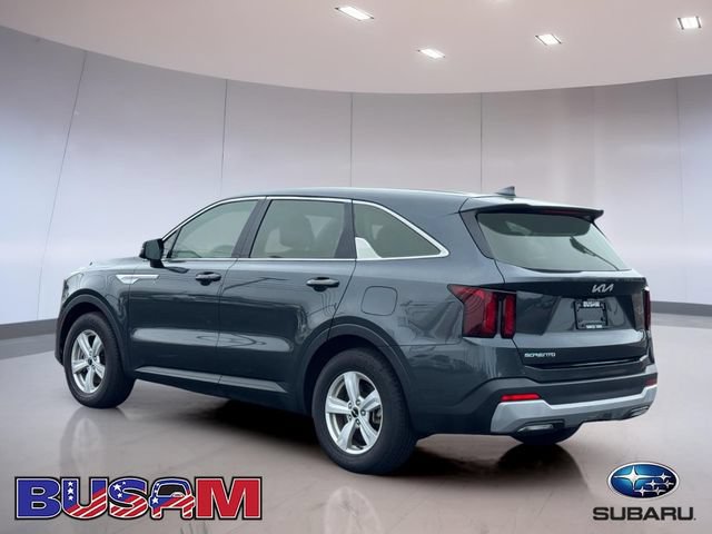 Used 2024 Kia Sorento LX FWD image 6