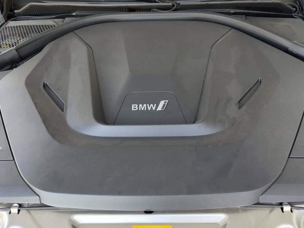 Used 2023 BMW i4 eDrive35 w/ Parking Assistance Package image 10