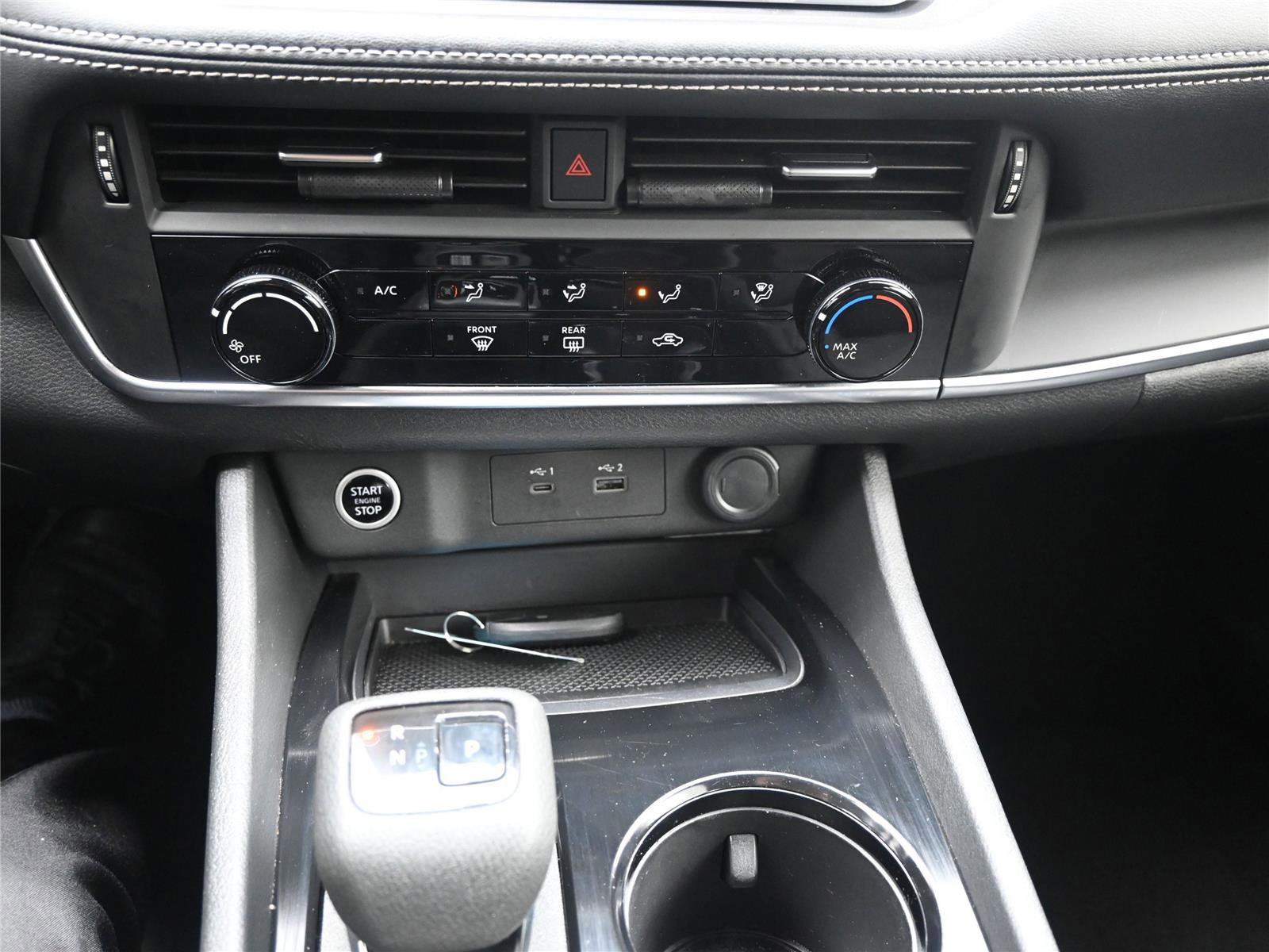 Used 2021 Nissan Rogue S image 14