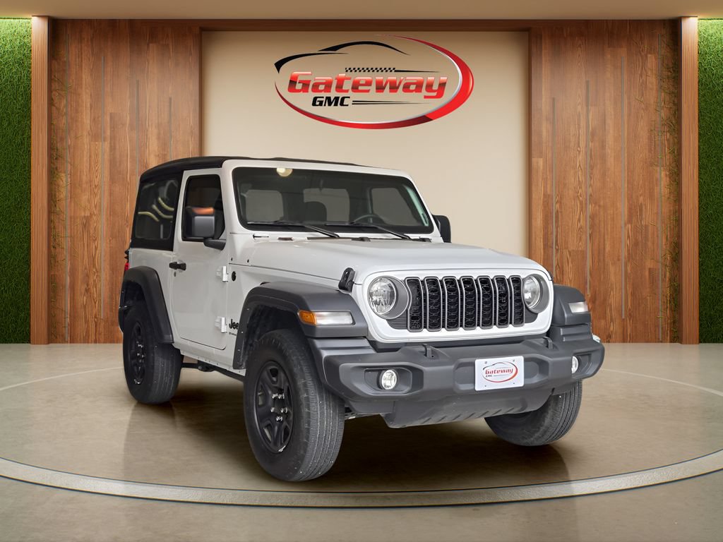 Used 2025 Jeep Wrangler Sport AWD/4WD image 3