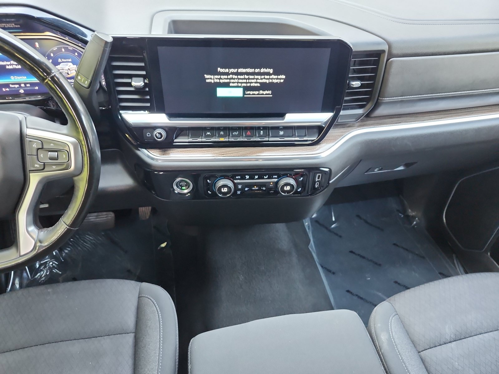 Used 2024 Chevrolet Silverado 1500 LT AWD/4WD image 11