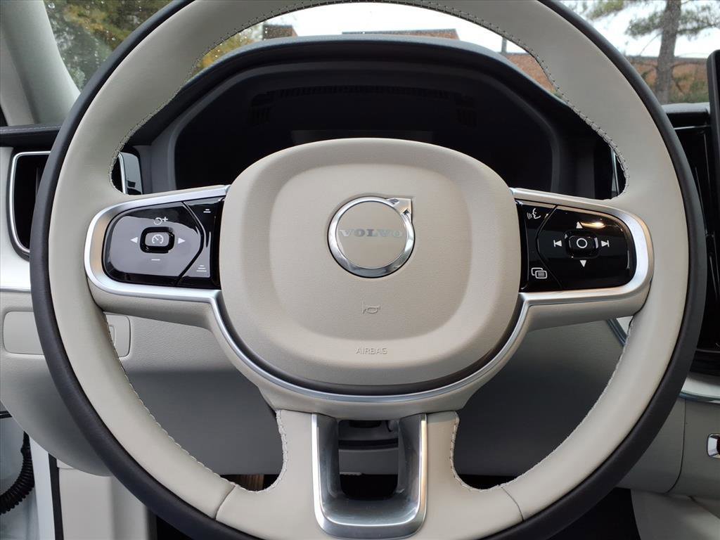 New 2026 Volvo XC60 T8 Ultra w/ Protection Package Premier image 24