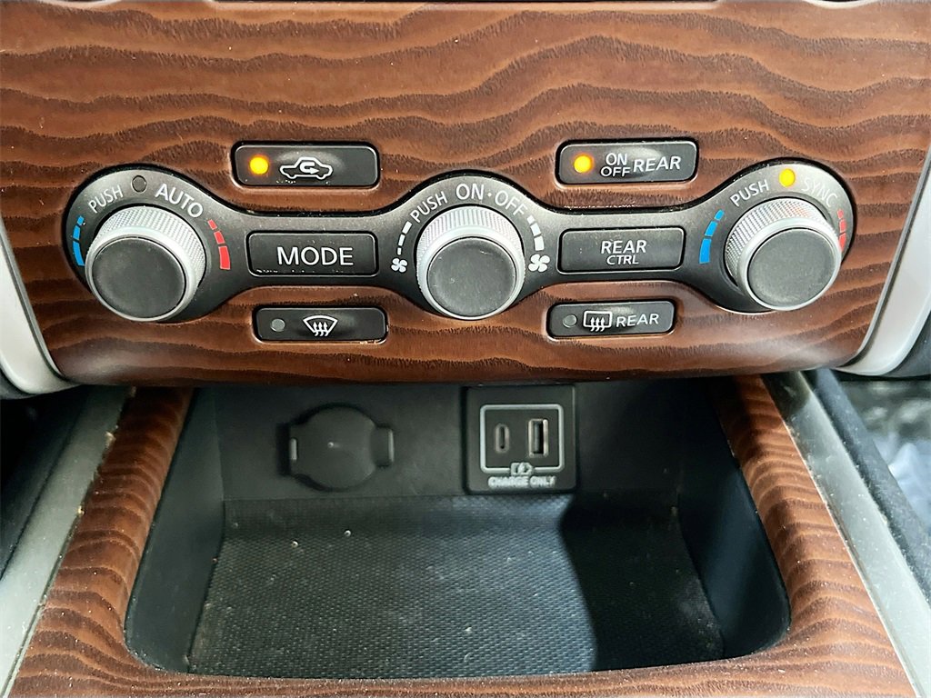 Used 2019 Nissan Pathfinder Platinum w/ Cargo Package image 16