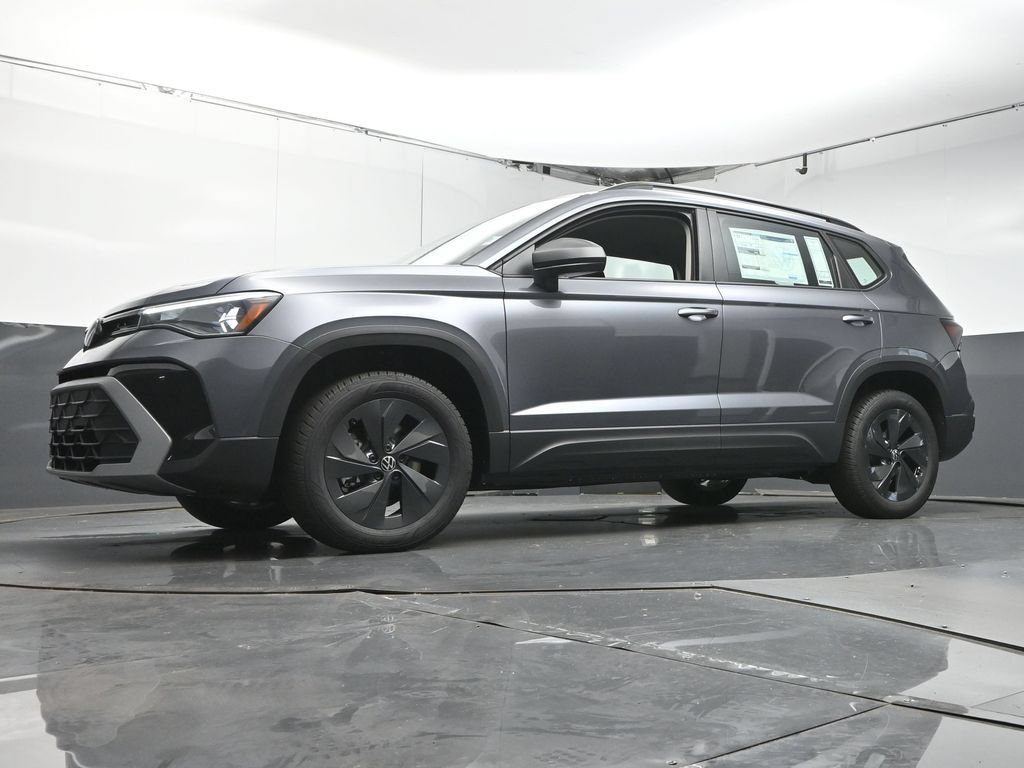 Used 2025 Volkswagen Taos SE FWD image 36