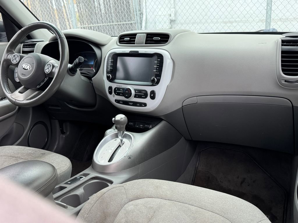Used 2019 Kia Soul EV FWD image 19