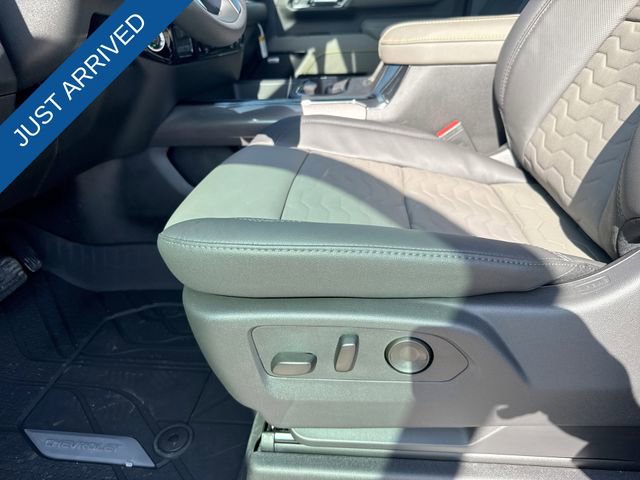 New 2026 Chevrolet Silverado 2500 ZR2 image 12