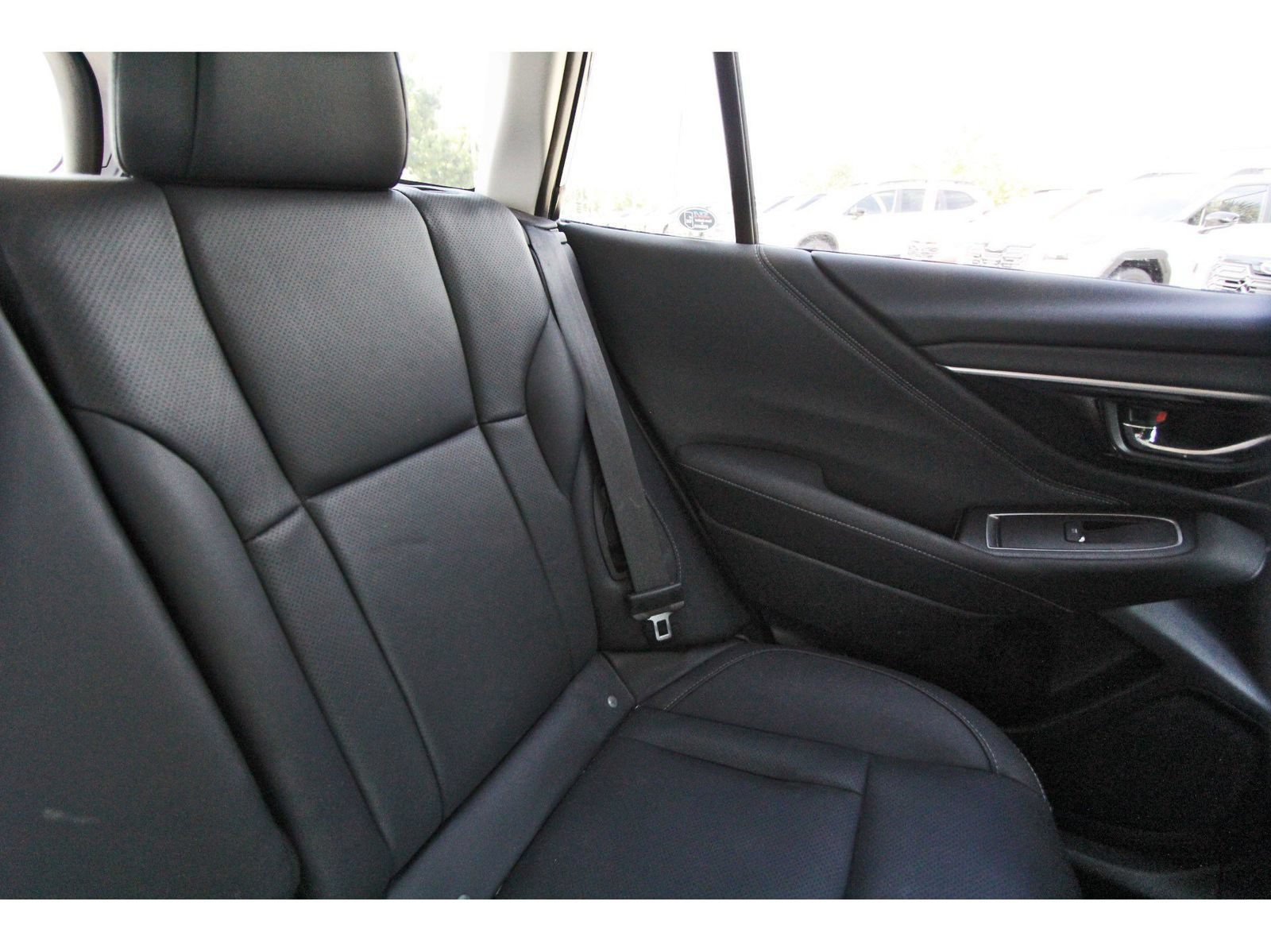 Used 2024 Subaru Outback Touring AWD/4WD image 12