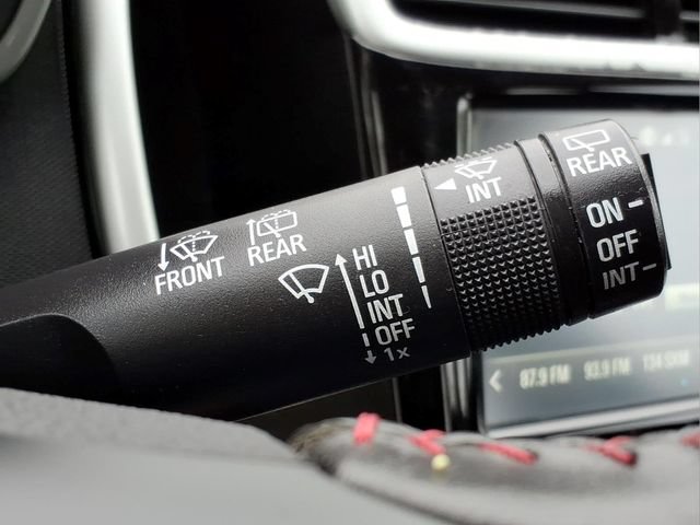 Used 2017 Chevrolet Sonic LT FWD image 27