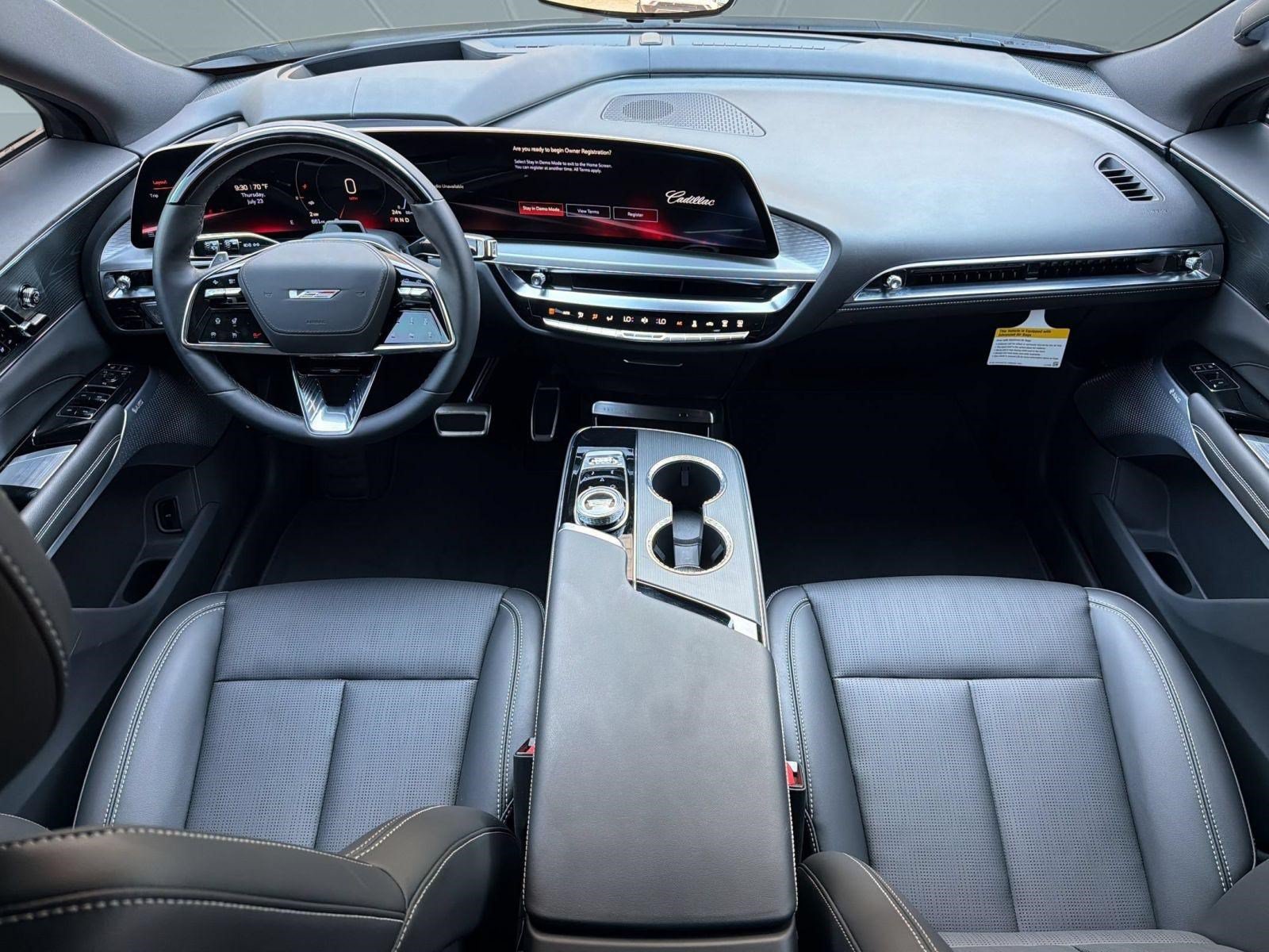 New 2026 Cadillac Lyriq V AWD/4WD image 14