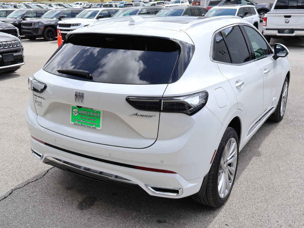Used 2025 Buick Envision Avenir AWD/4WD image 5