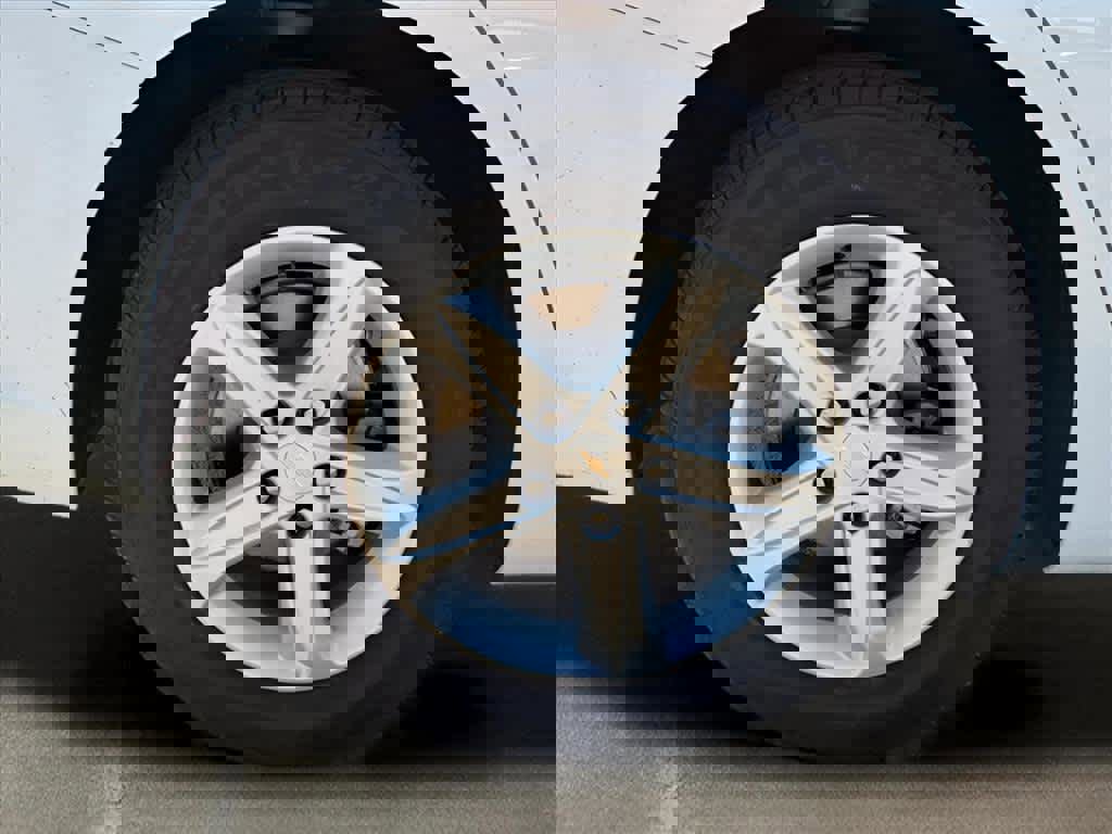 Used 2024 Chevrolet Malibu LS image 5