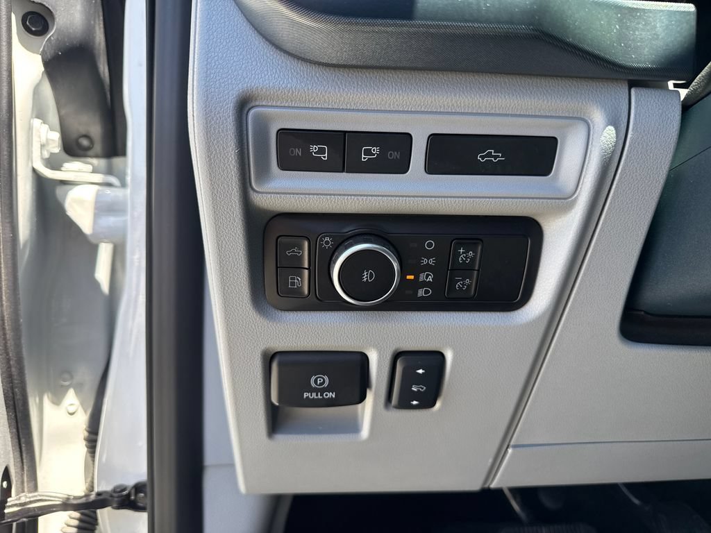 Used 2023 Ford F150 Limited AWD/4WD image 13