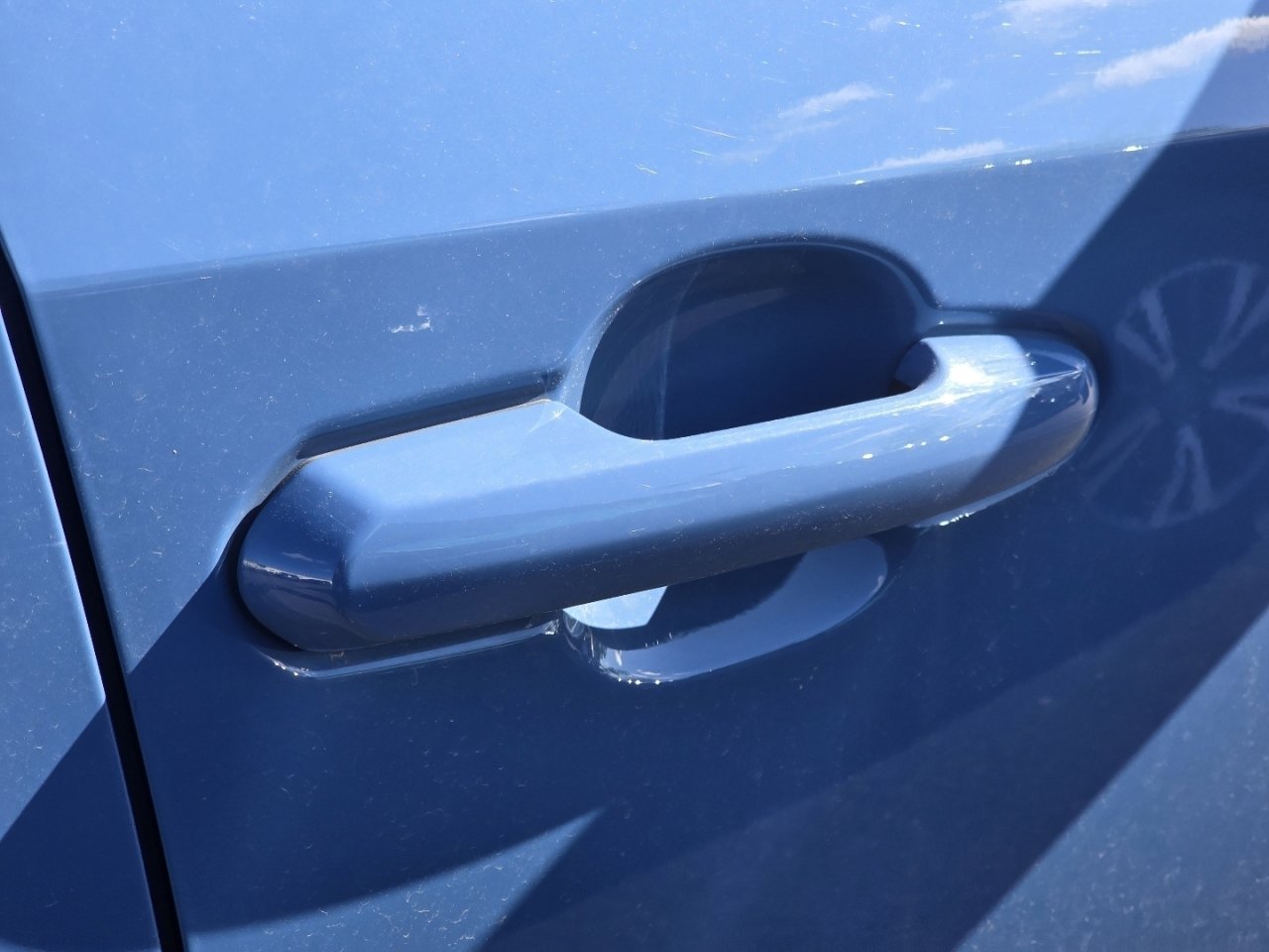 Used 2024 Toyota RAV4 SE image 22