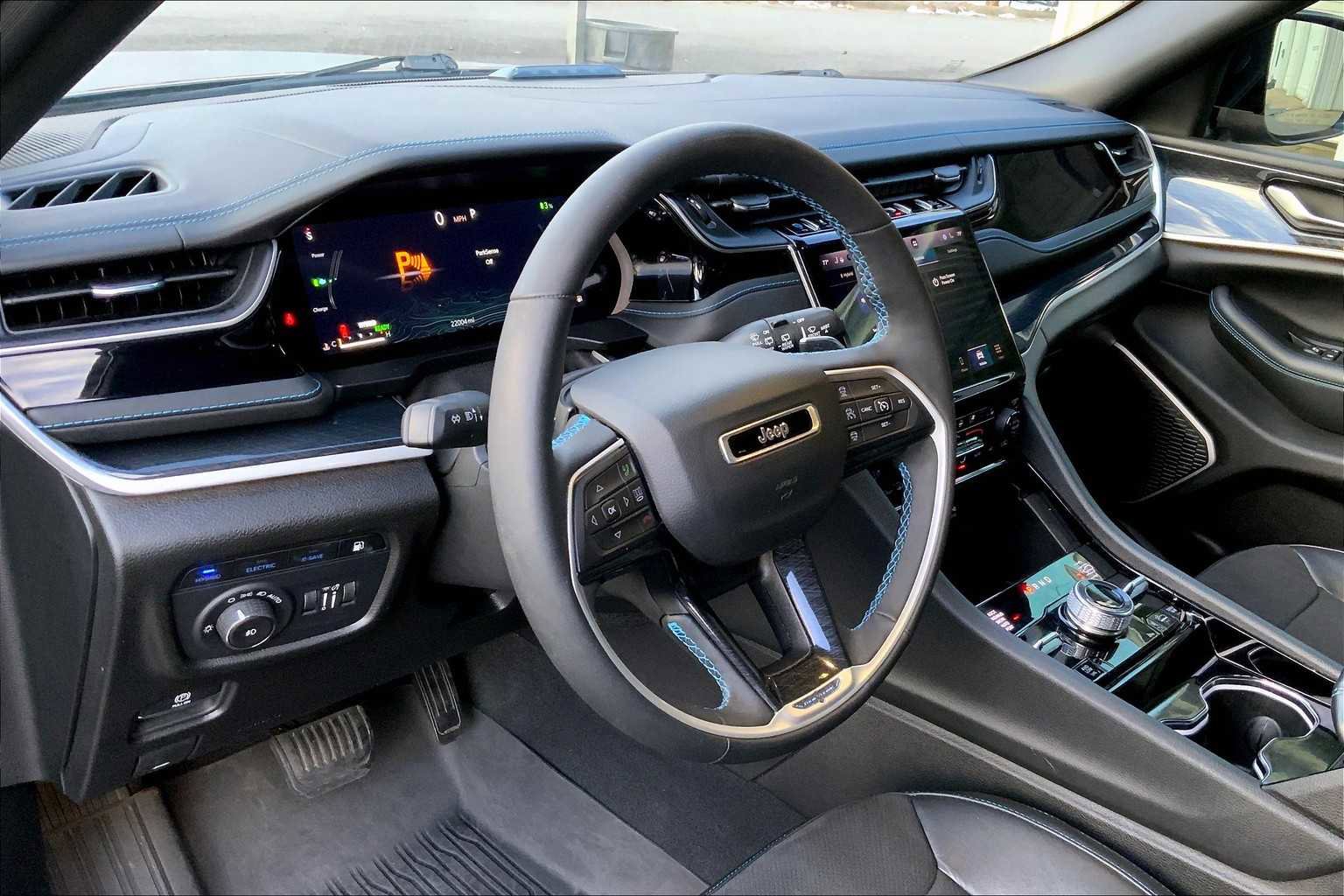 Used 2022 Jeep Grand Cherokee Trailhawk image 17