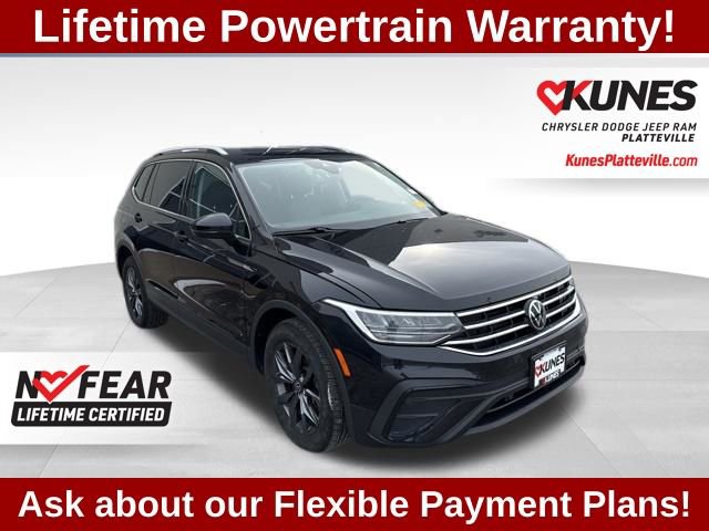 Used 2022 Volkswagen Tiguan SE w/ Panoramic Sunroof Package AWD/4WD image 1