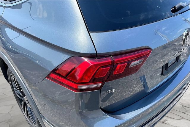 Used 2022 Volkswagen Tiguan SE R-Line AWD/4WD image 28