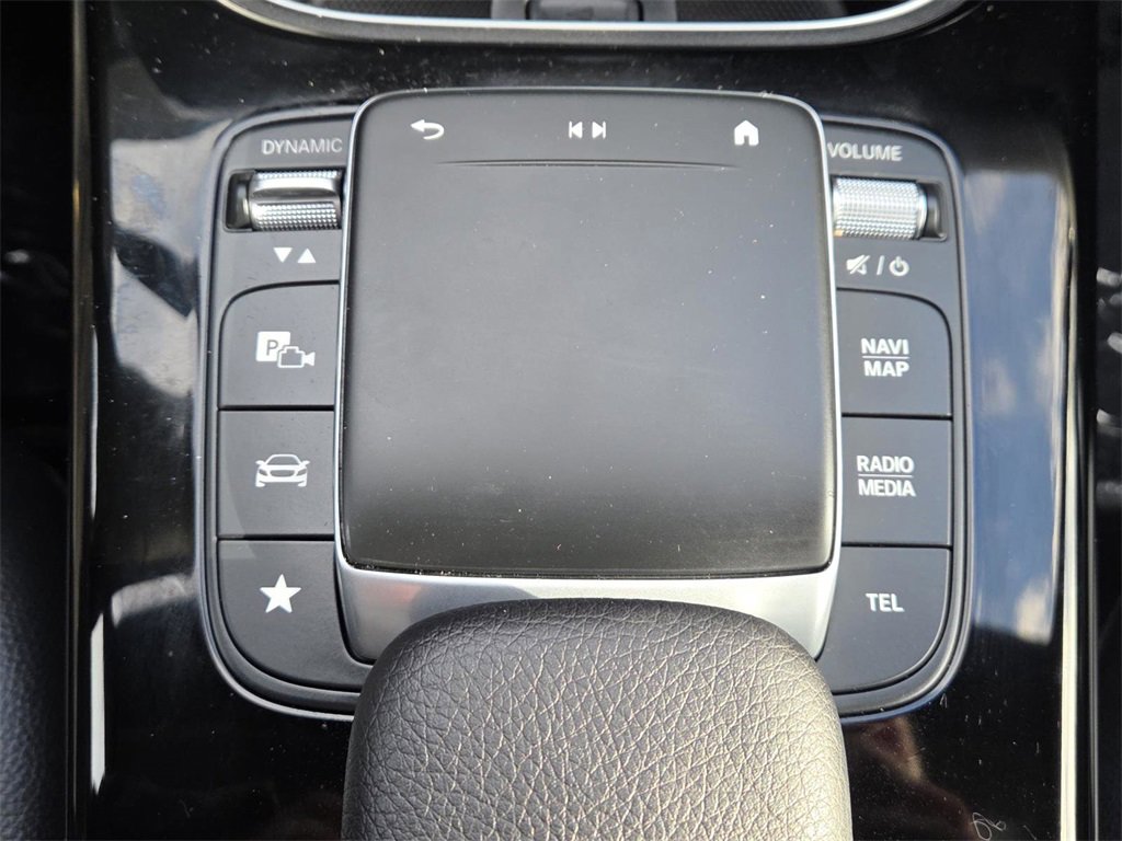 Used 2023 Mercedes-Benz CLA 250 4MATIC image 5