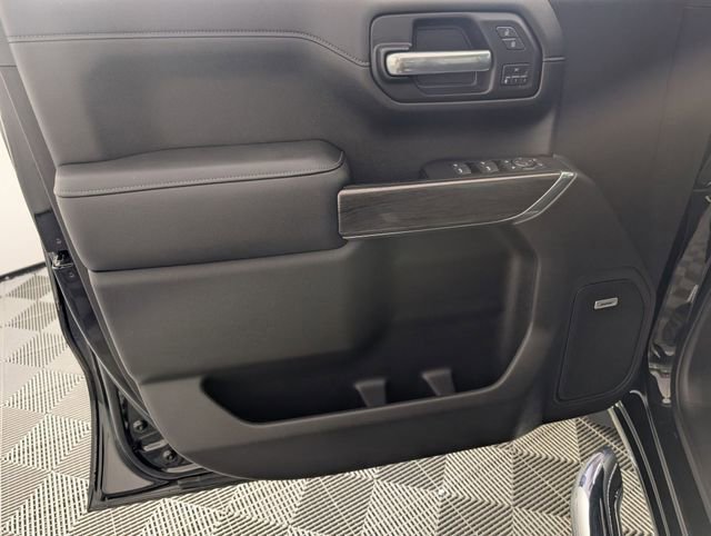 Used 2019 Chevrolet Silverado 1500 LTZ w/ LTZ Plus Package AWD/4WD image 10