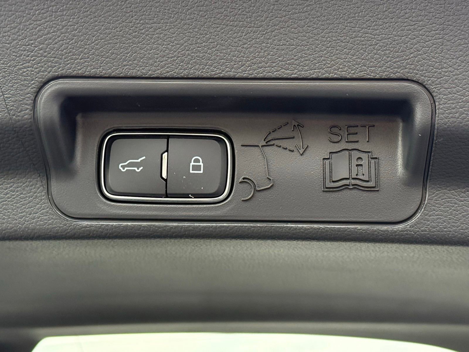 New 2026 Ford Explorer Platinum image 47