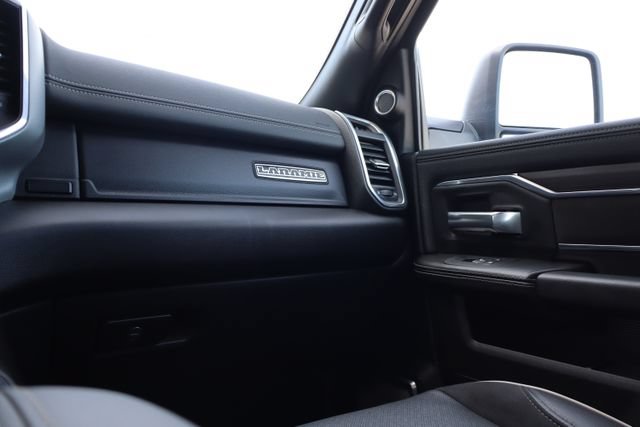 Used 2025 RAM 3500 Laramie AWD/4WD image 53