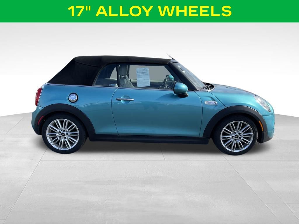 Used 2017 MINI Cooper S image 6