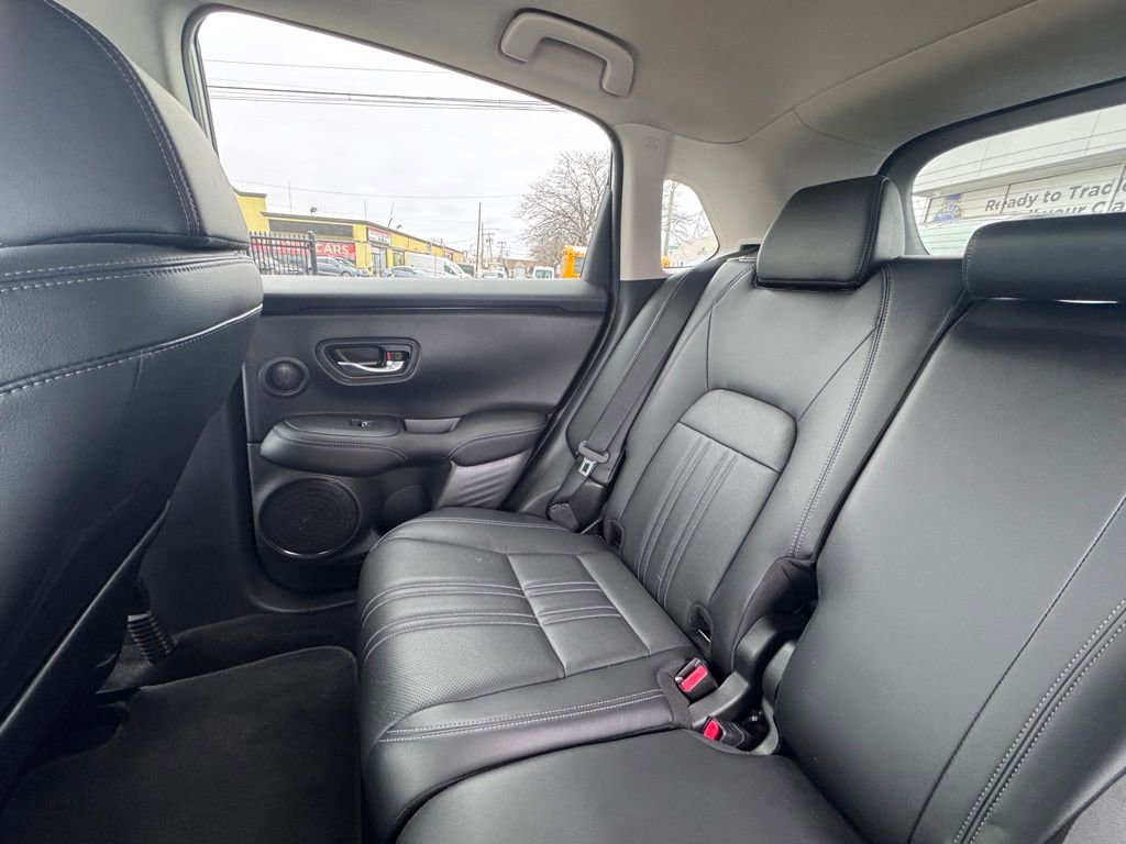 Used 2025 Honda HR-V EX-L image 16