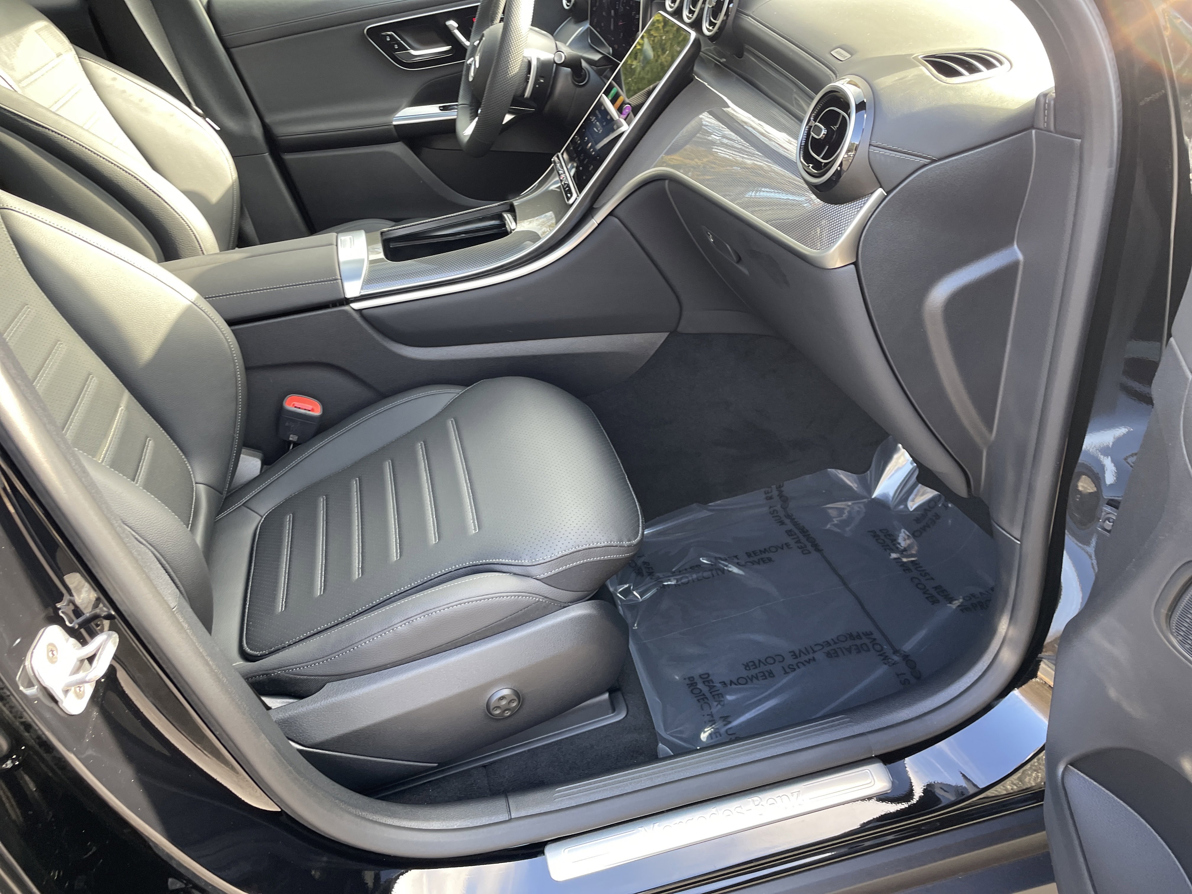 New 2026 Mercedes-Benz GLC 300 image 43