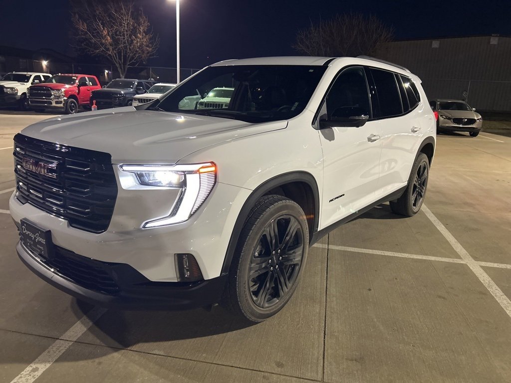Used 2024 GMC Acadia Elevation w/ Black Edition image 3