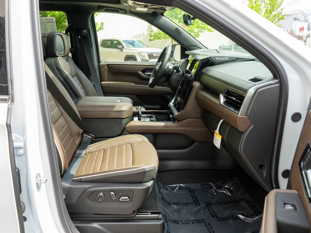 New 2026 GMC Yukon XL Denali Ultimate AWD/4WD image 10