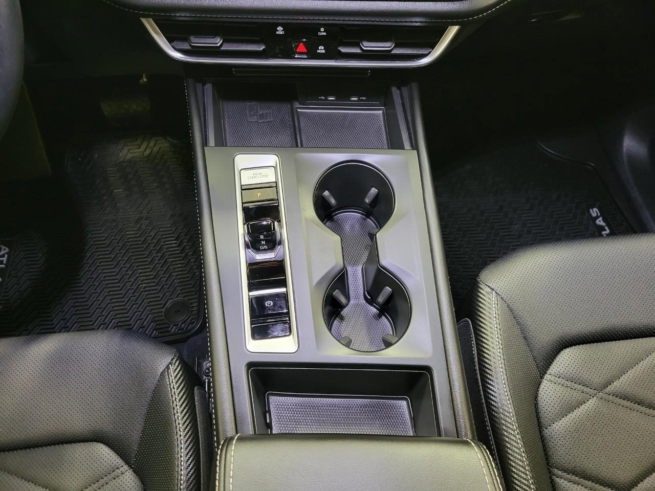 Used 2024 Volkswagen Atlas Cross Sport SE image 16