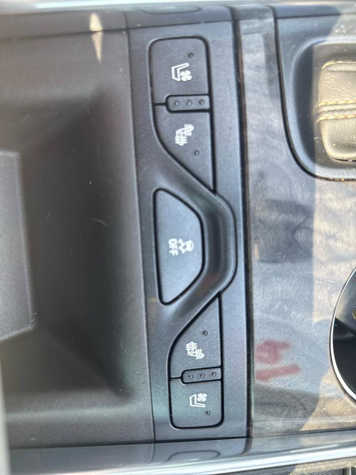 Used 2014 Chevrolet Impala LTZ FWD image 18