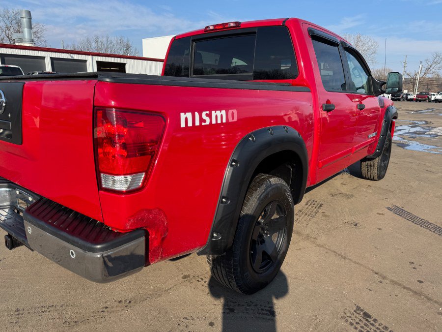 Used 2012 Nissan Titan SV AWD/4WD image 11