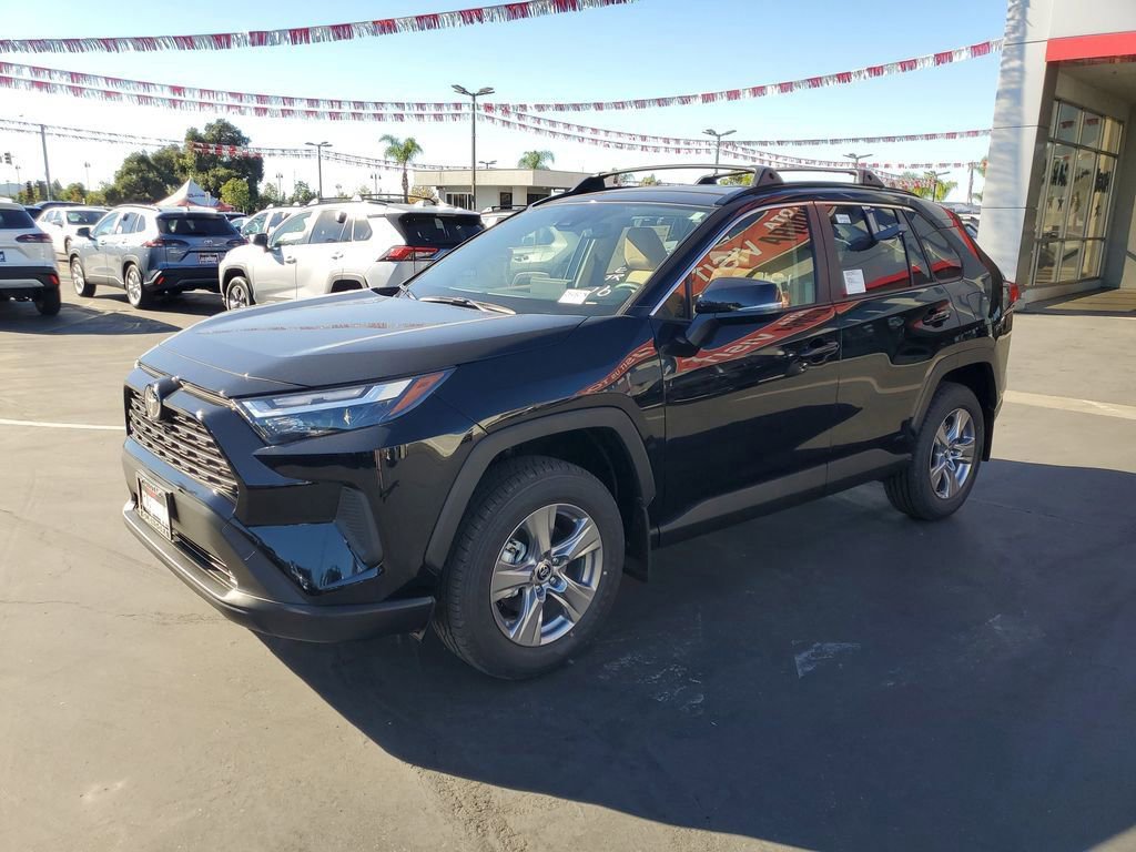 New 2025 Toyota RAV4 XLE image 7