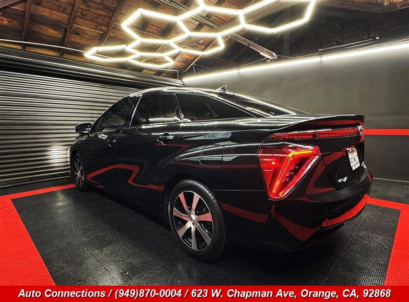 Used 2019 Toyota Mirai FWD image 4