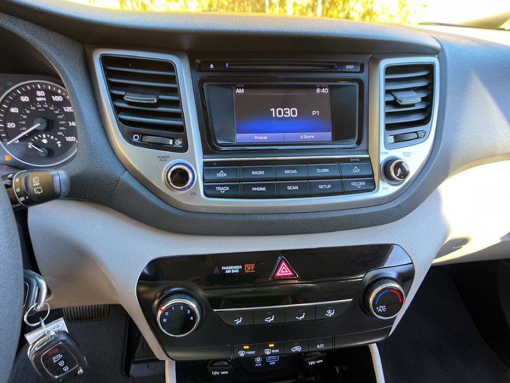 Used 2017 Hyundai Tucson SE w/ SE Popular Package 02 AWD/4WD image 16
