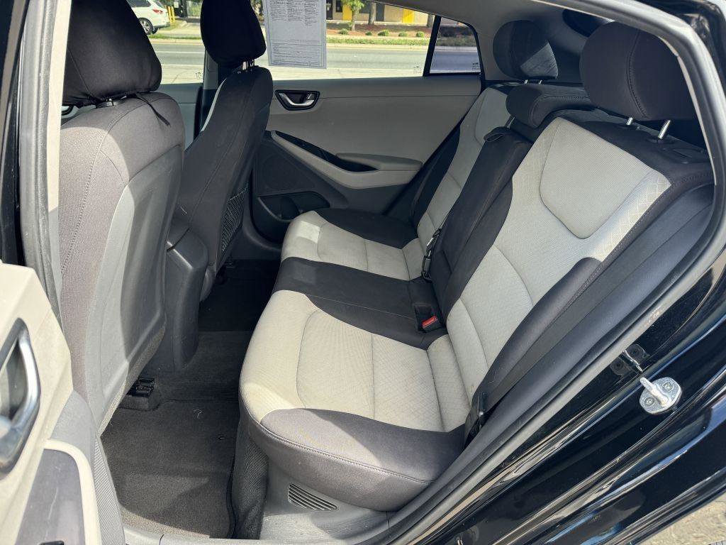 Used 2018 Hyundai Ioniq SEL FWD image 10