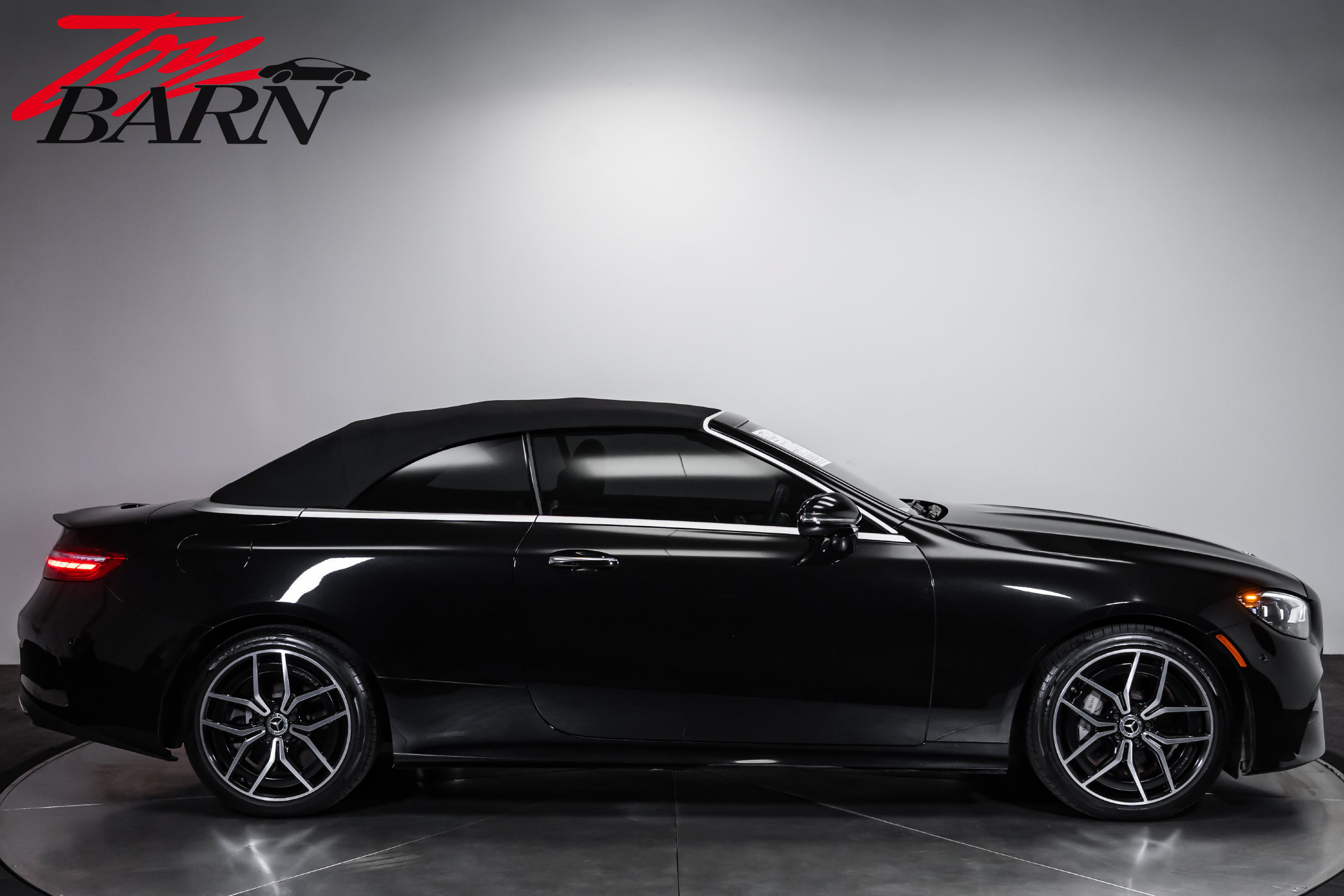 Used 2023 Mercedes-Benz E 450 4MATIC Cabriolet image 14