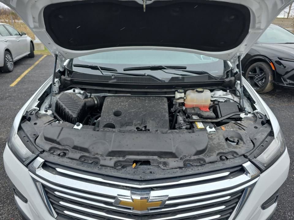 Used 2023 Chevrolet Traverse LT image 9