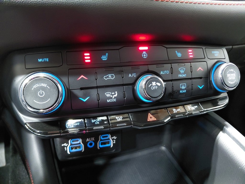 Certified 2025 Dodge Durango GT image 36