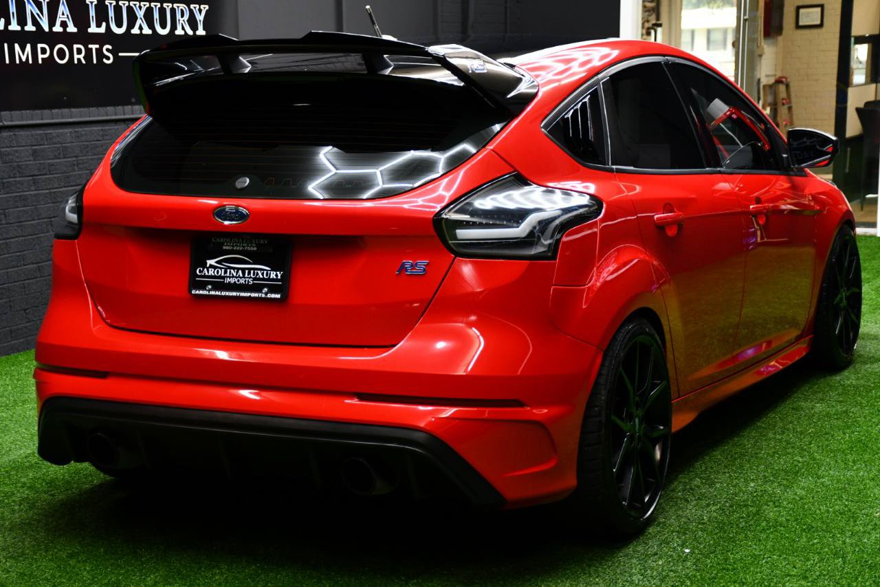 Used 2018 Ford Focus RS AWD/4WD image 15