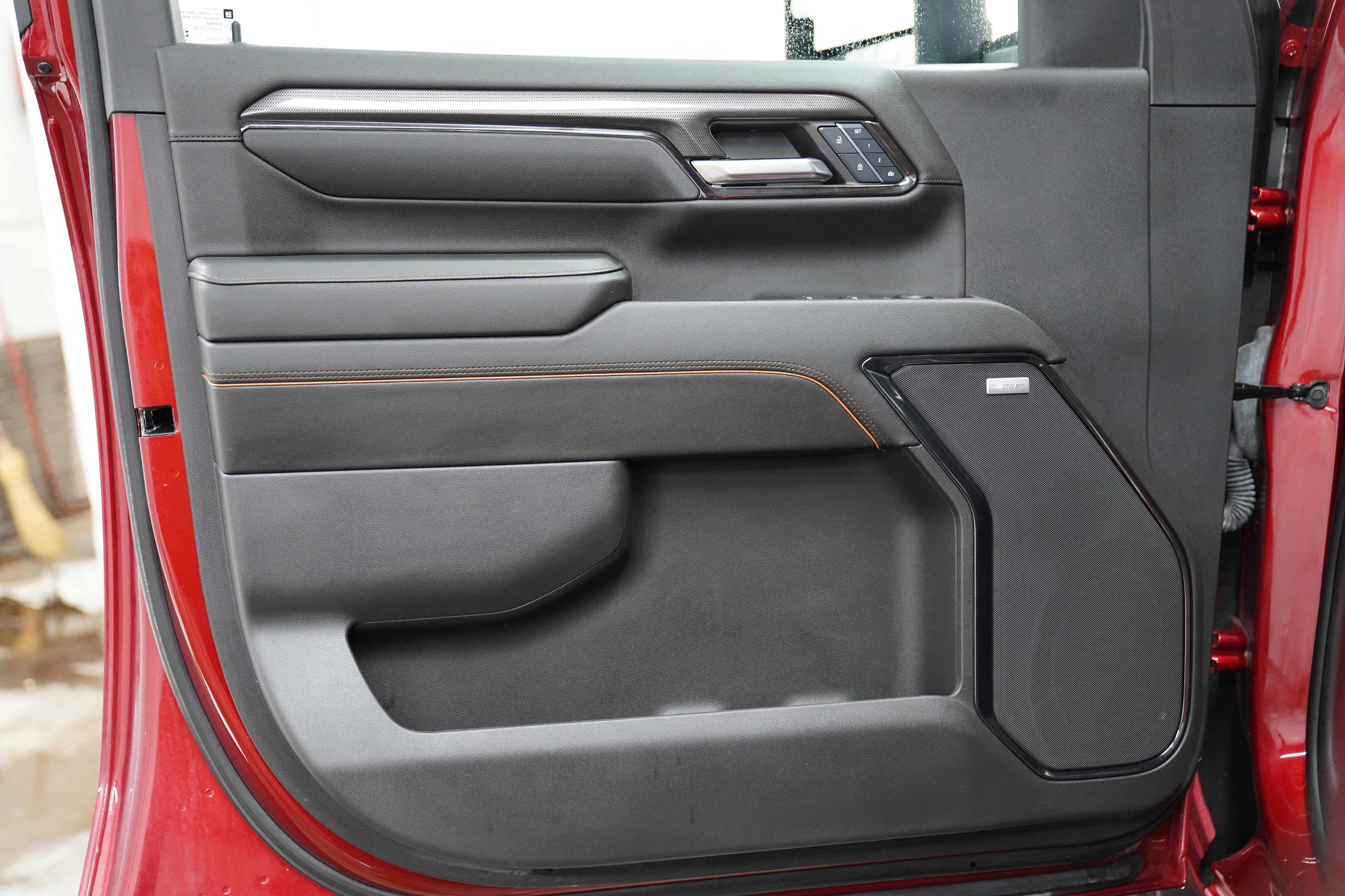 Used 2024 GMC Sierra 2500 AT4 w/ AT4 Preferred Package image 16