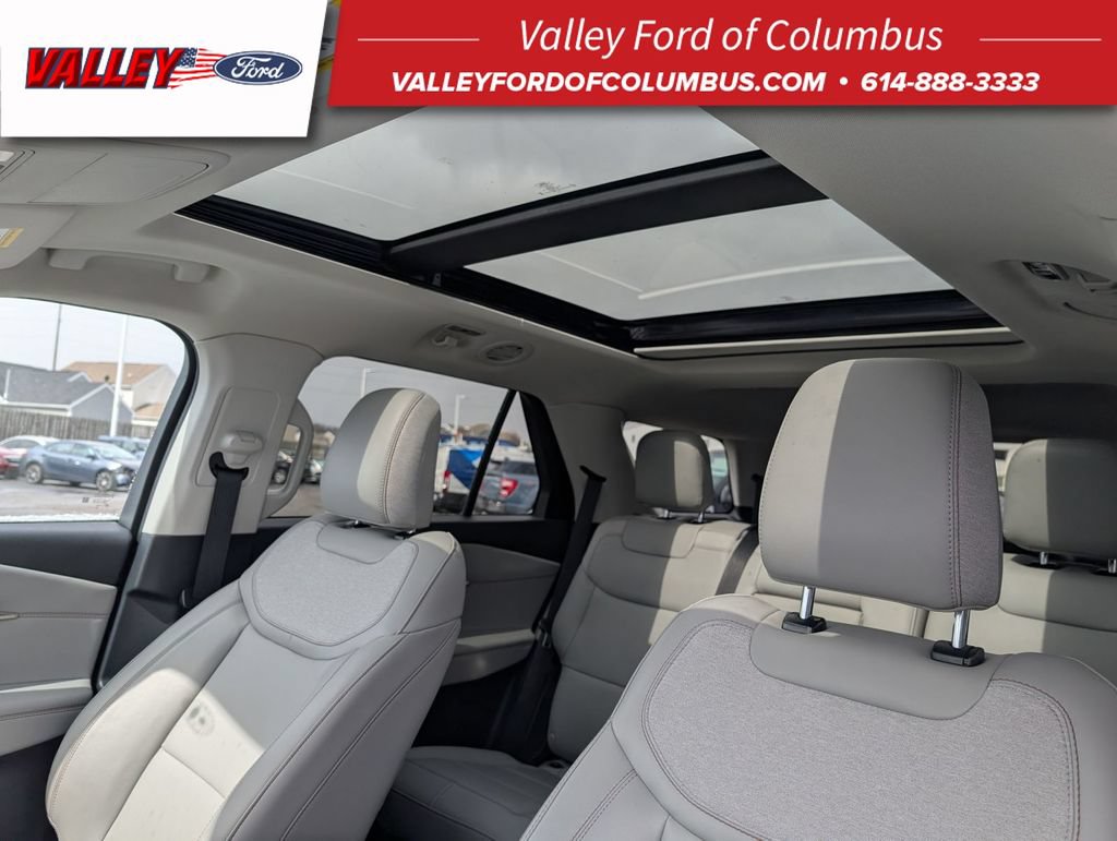 New 2025 Ford Explorer Active w/ Active Comfort Package AWD/4WD image 5