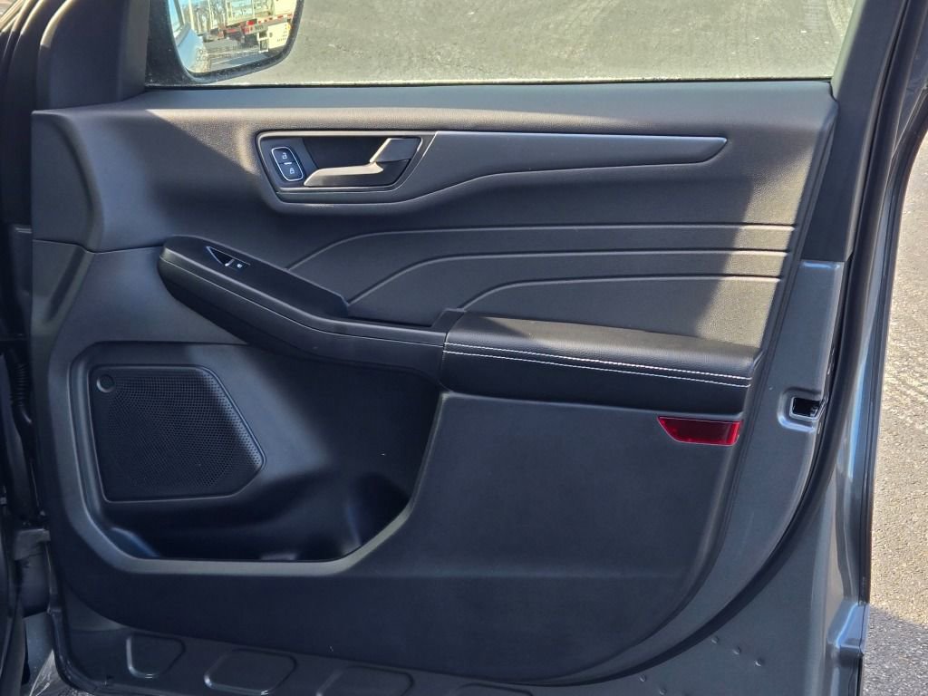 New 2026 Ford Escape Active w/ Cold Weather Package image 4