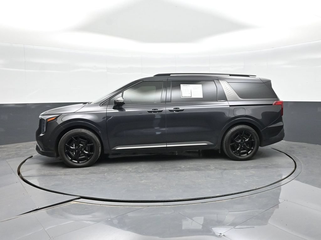 Used 2026 Kia Carnival SX w/ SX Dark Edition Package FWD image 8